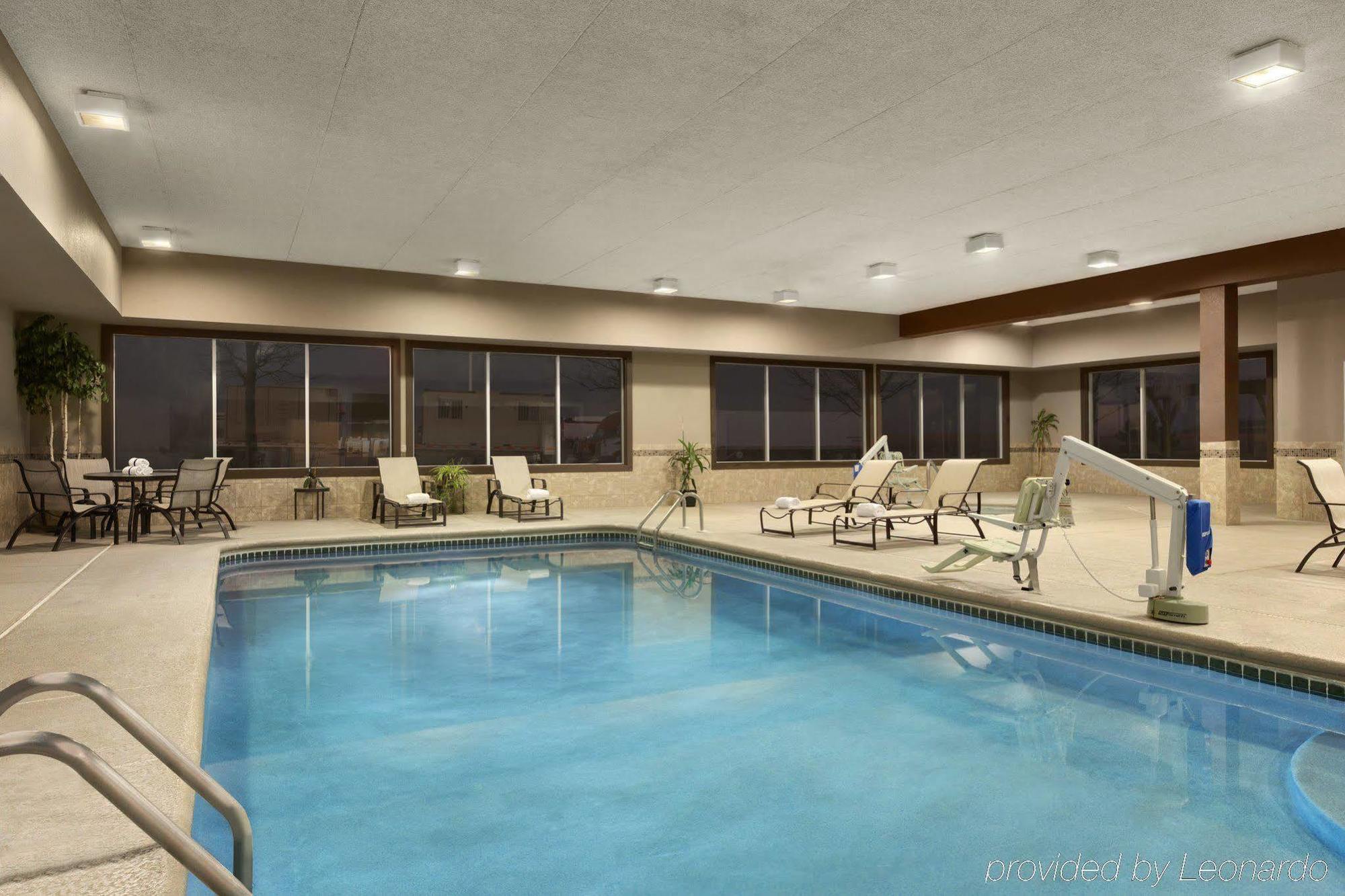 Country Inn & Suites By Radisson, Sidney, Ne Exterior photo